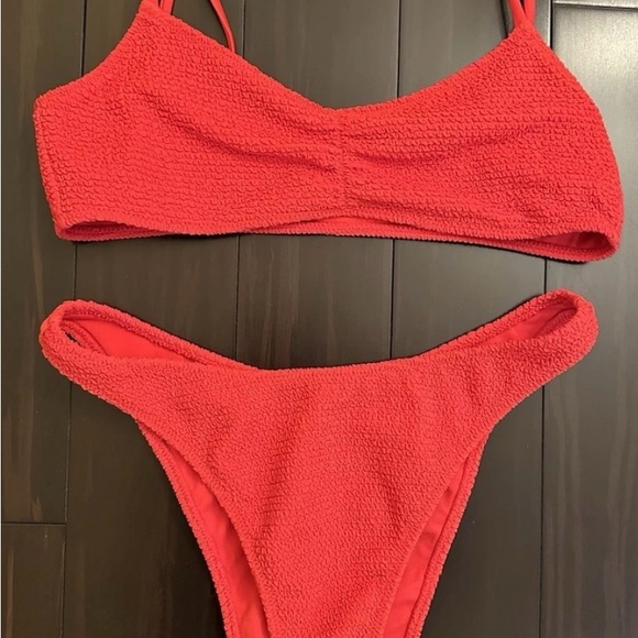 LA Hearts PacSun Women’s Red Bikini Size Small Bottom/ Medium Top - Picture 1 of 1